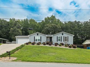 2711 Bluffton Rd, Buford, GA