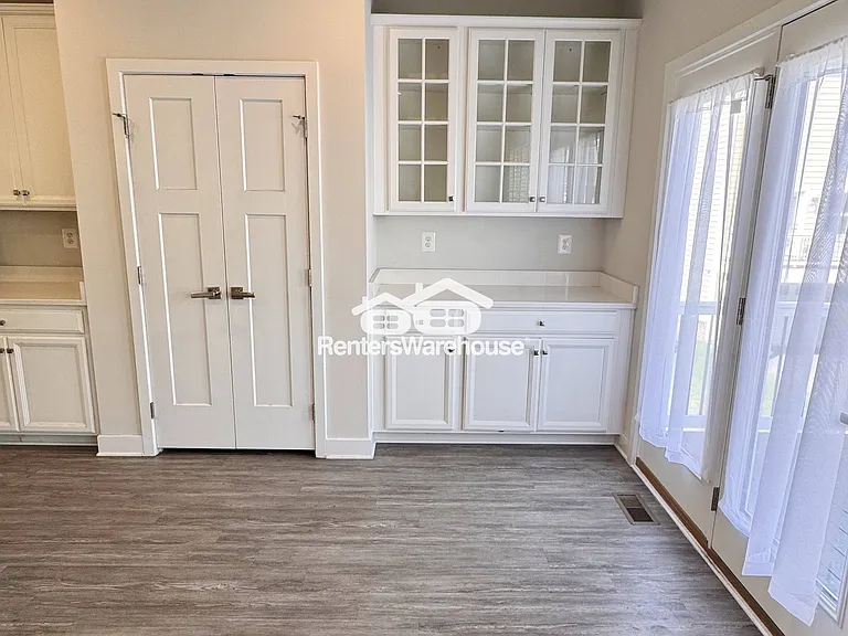 6242 Islington St — Photo 12