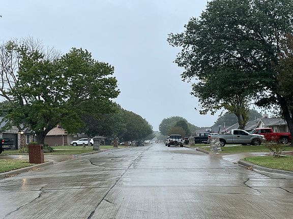 5th image of 722 Windridge Ln