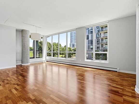 2nd image of 901 S 2nd St Unit 201