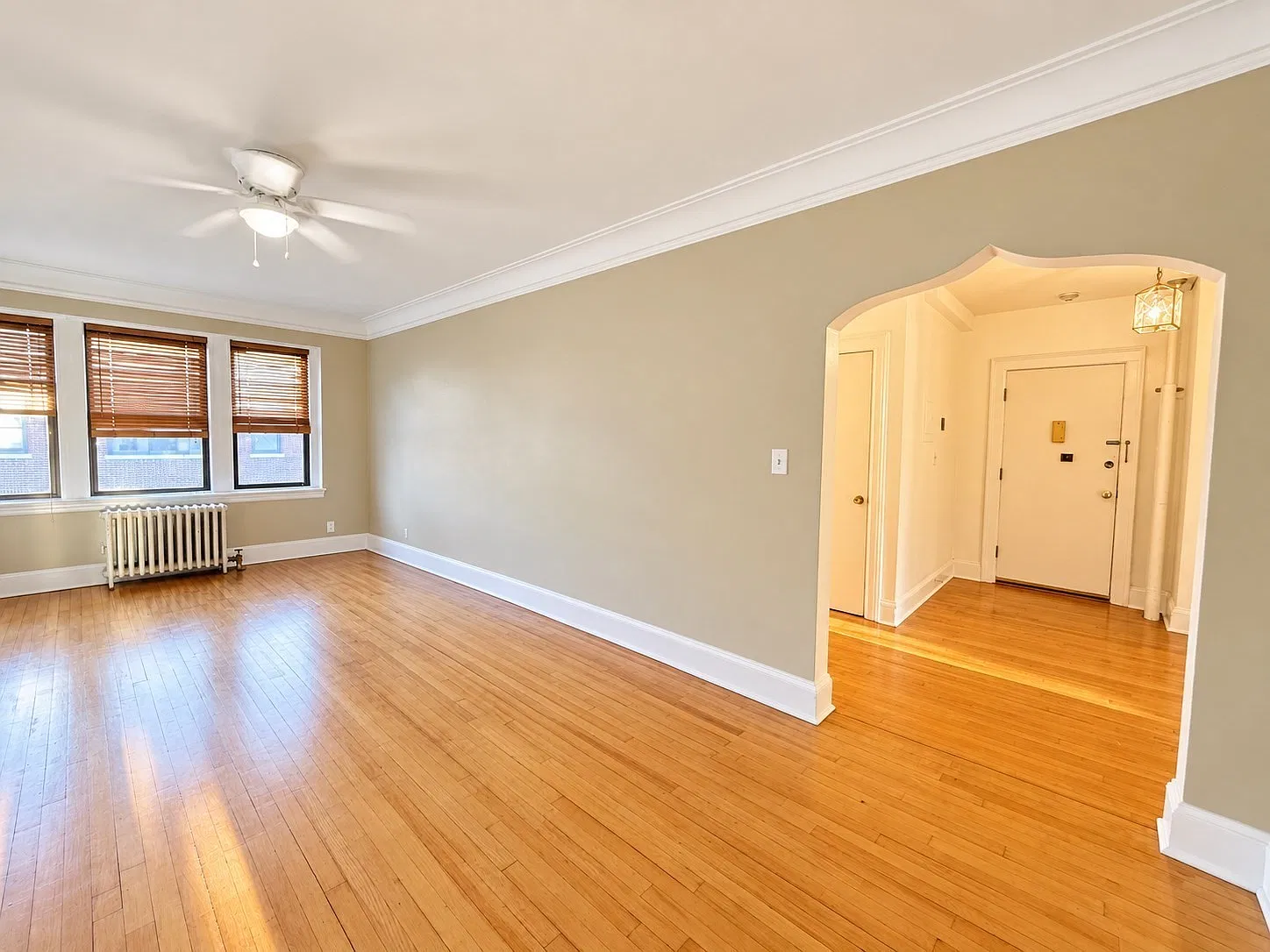 2 bed, 1.0 bath, 910 sqft, $3,500 — Photo 1
