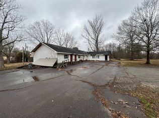 6707 Sulphur Springs Rd, Pine Bluff, AR 71603