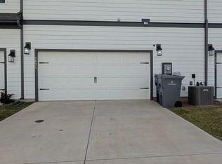 5835 Waterfall Pl, Charlotte, NC 28215