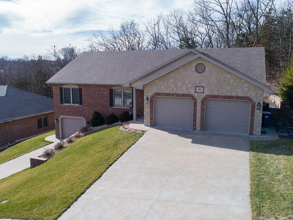 1st image of 343 Hazelwood Dr