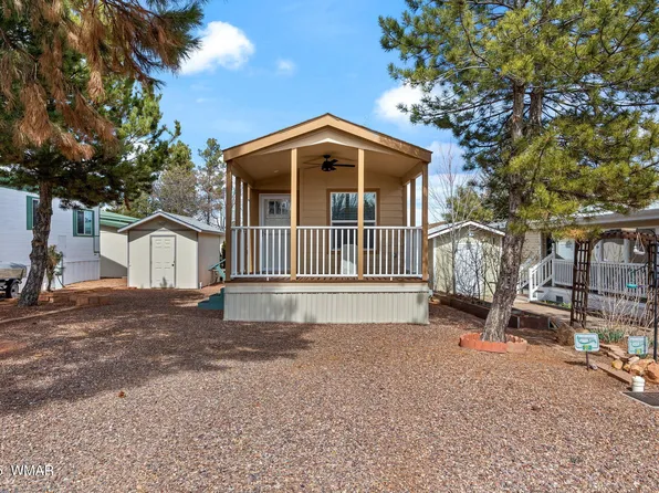 2206 Wrangler Way, Overgaard, AZ 85933