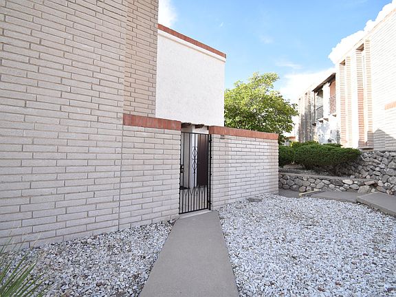 4th image of 6201 Escondido Dr APT 10A
