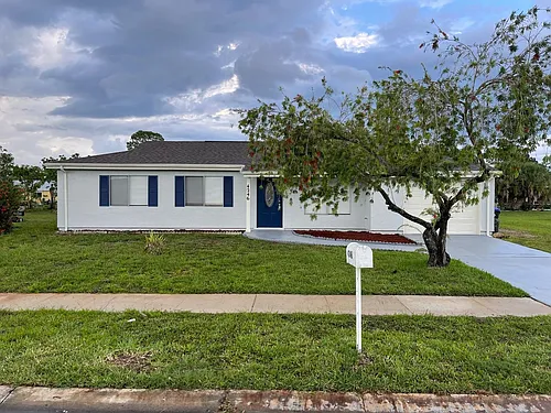4246 Hokan Ave Photo 1
