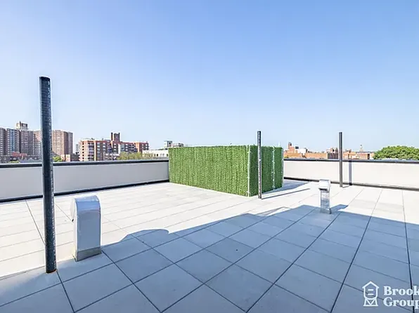 3308 Glenwood Road image 12 of 27