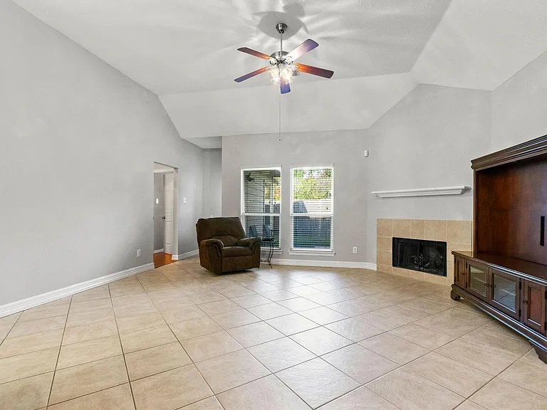 22326 E Daniel Oak Cir — Photo 4