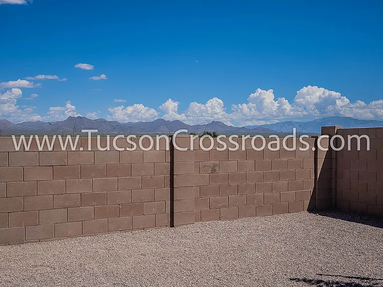 10611 Halsey Dr — Photo 36