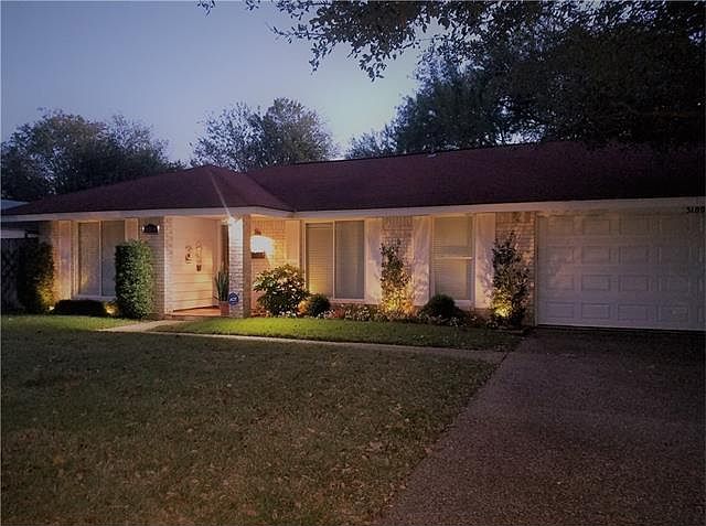 1st image of 3109 Stanwood Dr