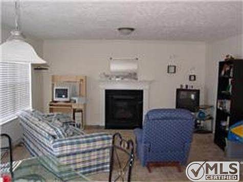 2nd image of 204 Daffodil Ct