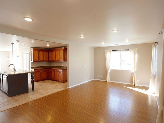 4th image of 4908 Denny Ave