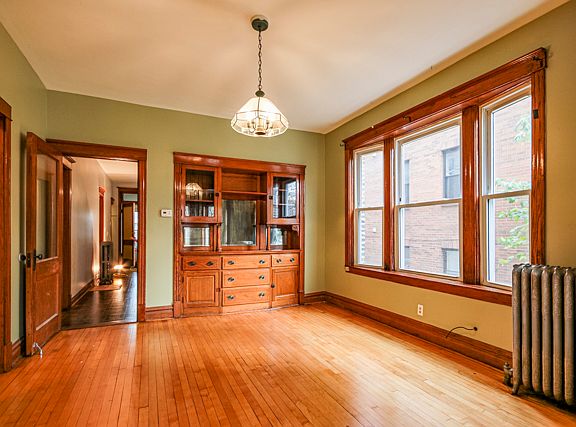 5th image of 2111 S Marshall Blvd APT 1