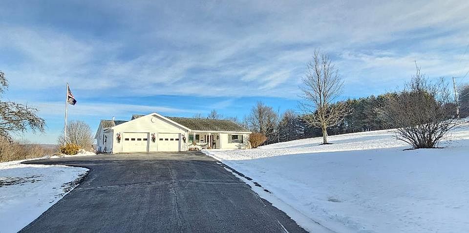 1st image of 224 A Frame Rd