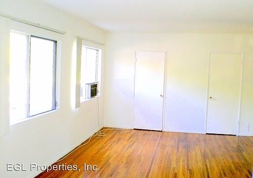 4th image of 7920 Selma Ave APT 4