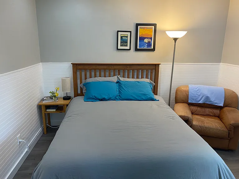 2809 Alderwood Ave #B — Photo 3