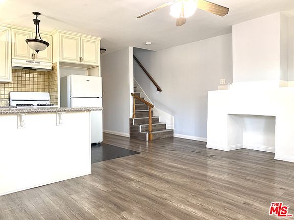 3rd image of 5216 S Budlong Ave