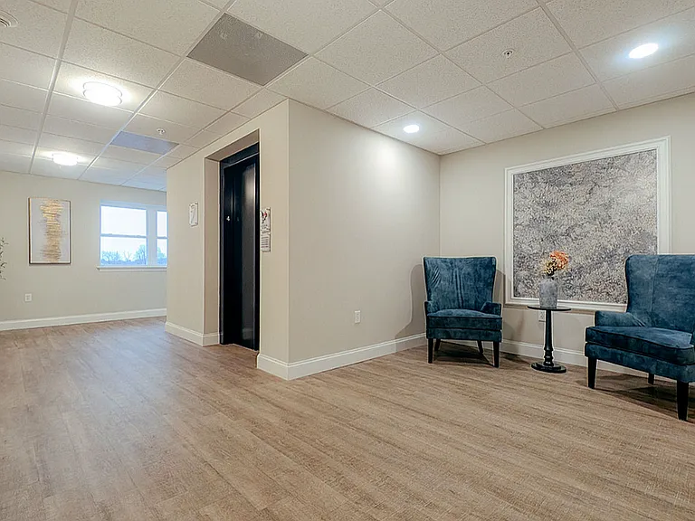 114 - 4th Floor
