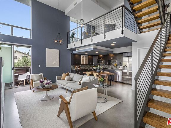 4th image of 333 S Wilton Pl APT 12