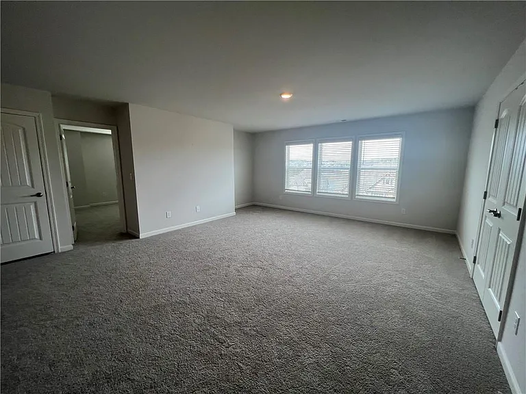 7214 Whitewater Dr — Photo 17