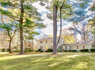 4 Whipple Rd, South Hamilton, MA 01982