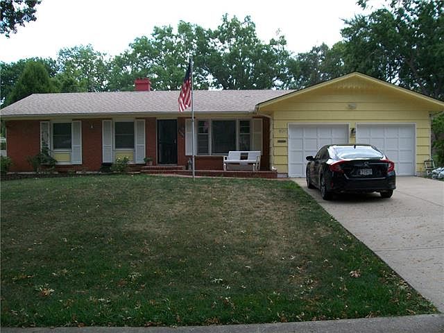 2nd image of 3521 NE 47th Ter