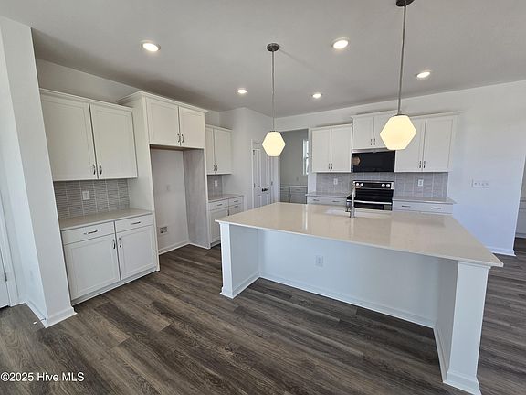 2nd image of 7451 Julius Dr, #85