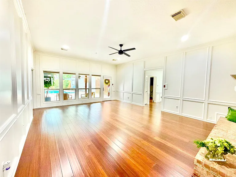 18315 Forest Town Dr — Photo 7