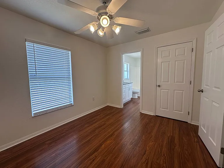 1603 NE 34th Ln — Photo 19