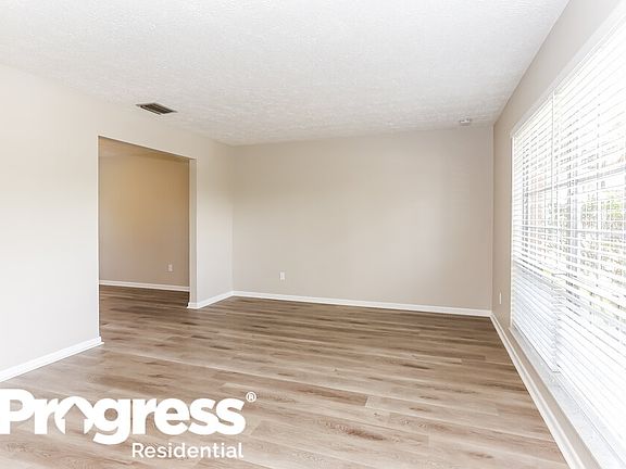 5th image of 4113 Wilcrest Ct