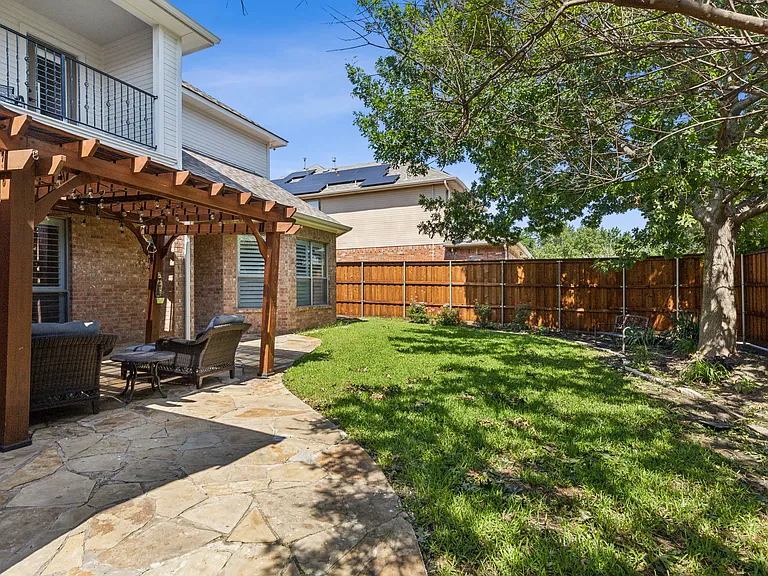 2304 Miller Ct — Photo 27