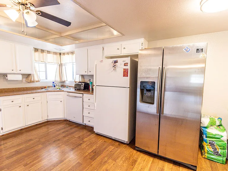 3511 S Alder Dr — Photo 4