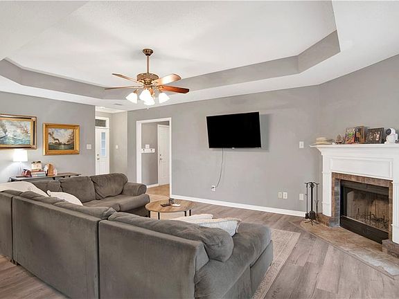 5th image of 3546 Viking Ct