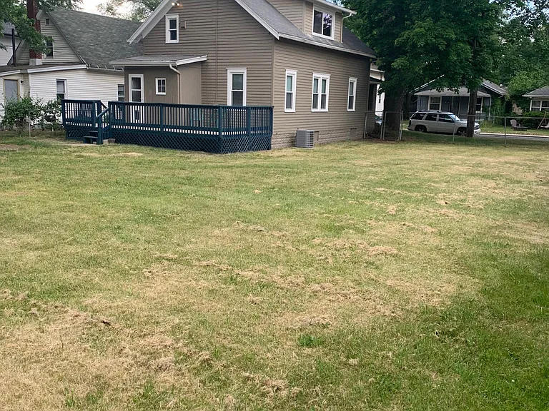 1250 E Cedar St — Photo 2