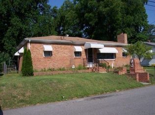 703 Hollywood Ave, Suffolk, VA 23434