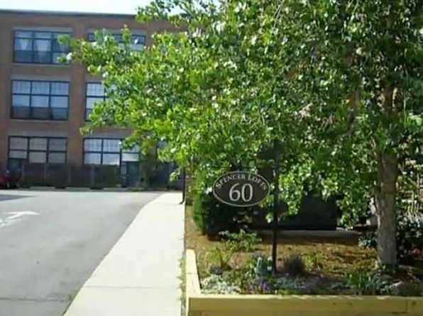 60 Dudley St APT 118, Chelsea, MA 02150