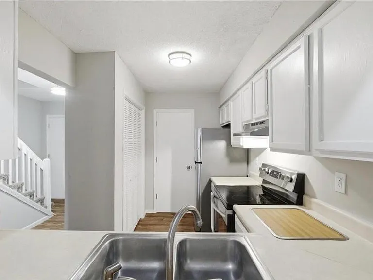 315 Foxfire Dr — Photo 3