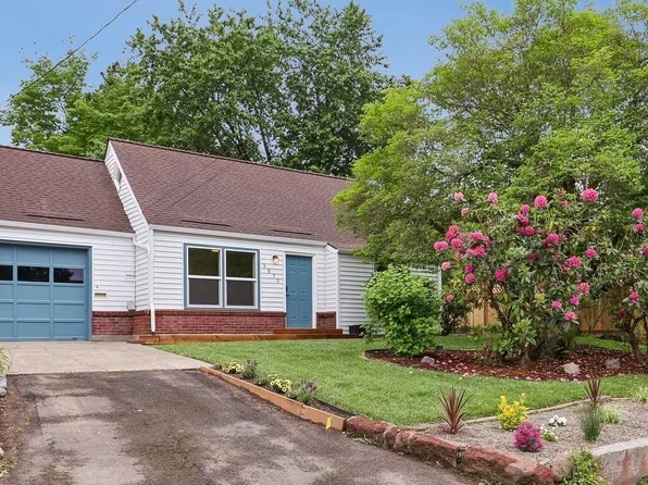 6850 NE Roselawn St, Portland, OR 97218