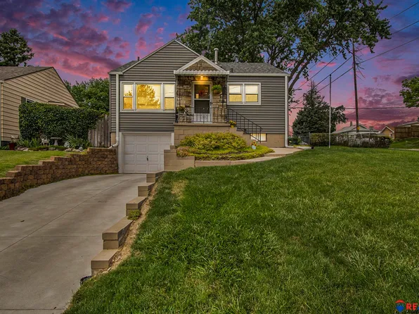 6504 S 36th St, Omaha, NE 68107