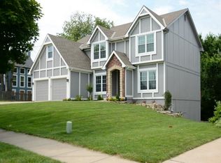 3004 NW 59th St, Kansas City, MO 64151