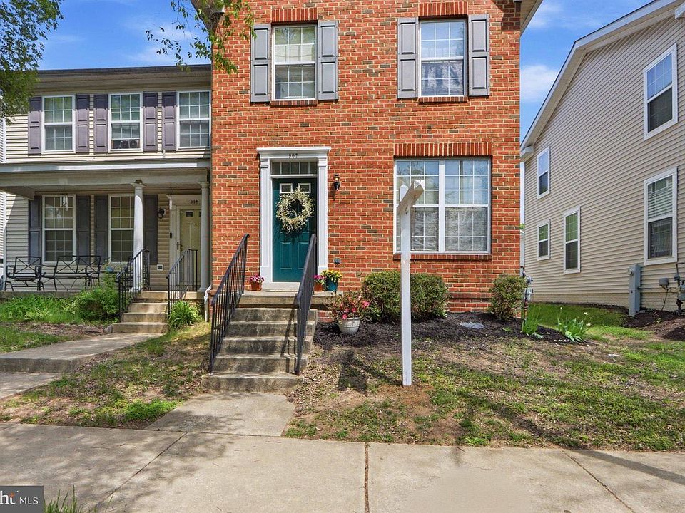 1st image of 907 Myrtle Ave