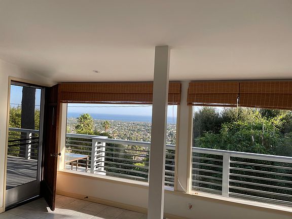 3rd image of 1011 Alameda Padre Serra