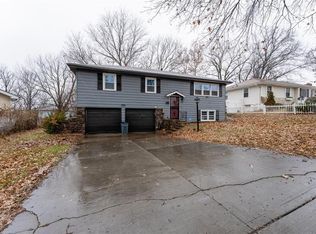 7532 Richmond Ave, Kansas City, MO 64138