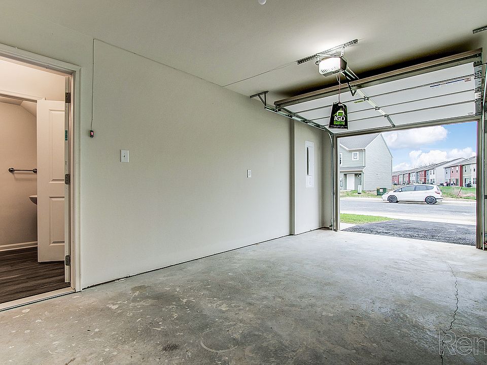 One car garage