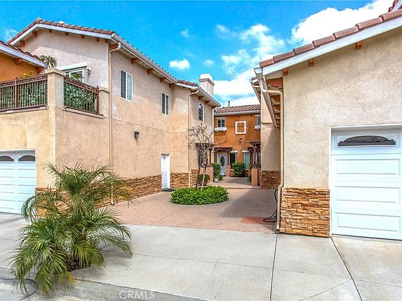 2nd image of 1200 Highland Ave #402