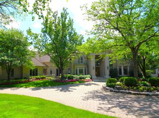 82 Breakenridge Farm, Oak Brook, IL 60523