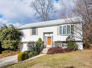 24 Dunbar St, Providence, RI 02909