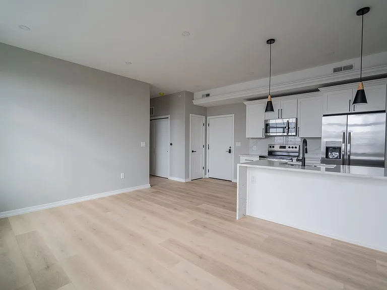 2401 Washington Ave — Photo 45
