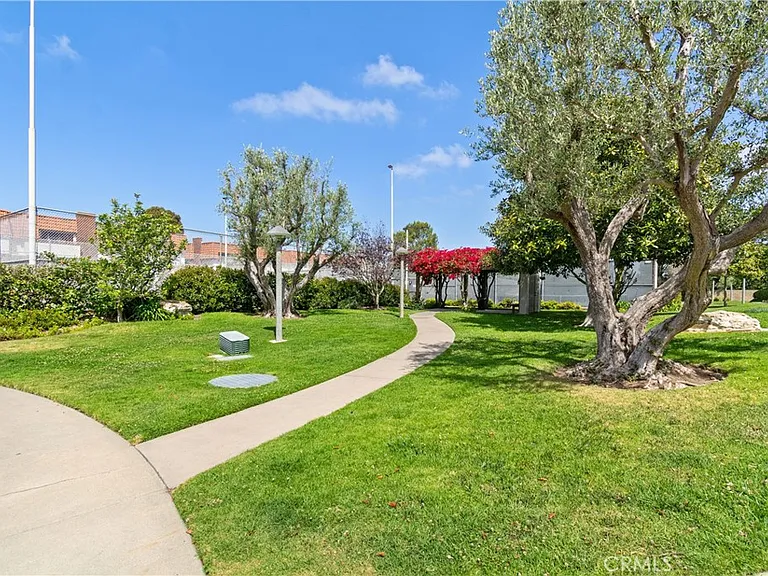 28191 Ridgecove Ct S — Photo 26